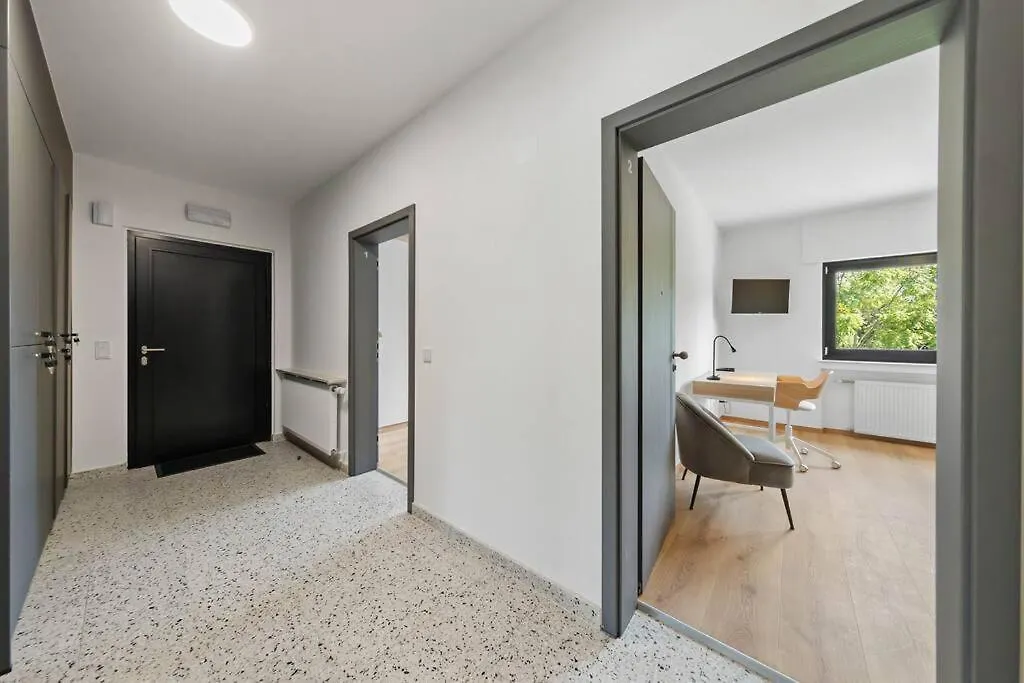 Villa66 Private Bedroom 3 - Shared Kitchen Livange